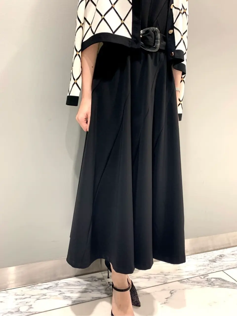 GRACE CONTINENTAL The Banquet eri コーディネート画像