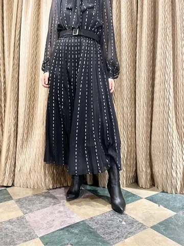 GRACE CONTINENTAL The Banquet yuri コーディネート画像