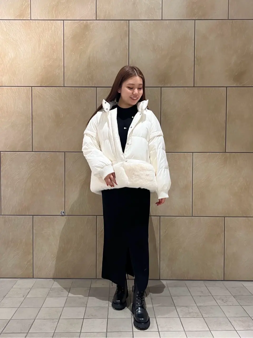 GRACE CONTINENTAL The Banquet 赤坂 梨来 コーディネート画像