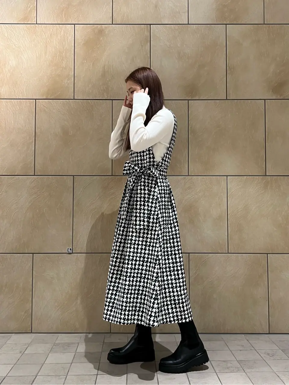 GRACE CONTINENTAL The Banquet 赤坂 梨来 コーディネート画像