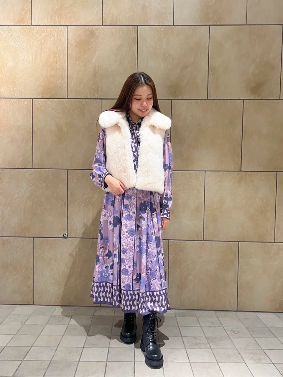 GRACE CONTINENTAL The Banquet 赤坂 梨来 コーディネート画像