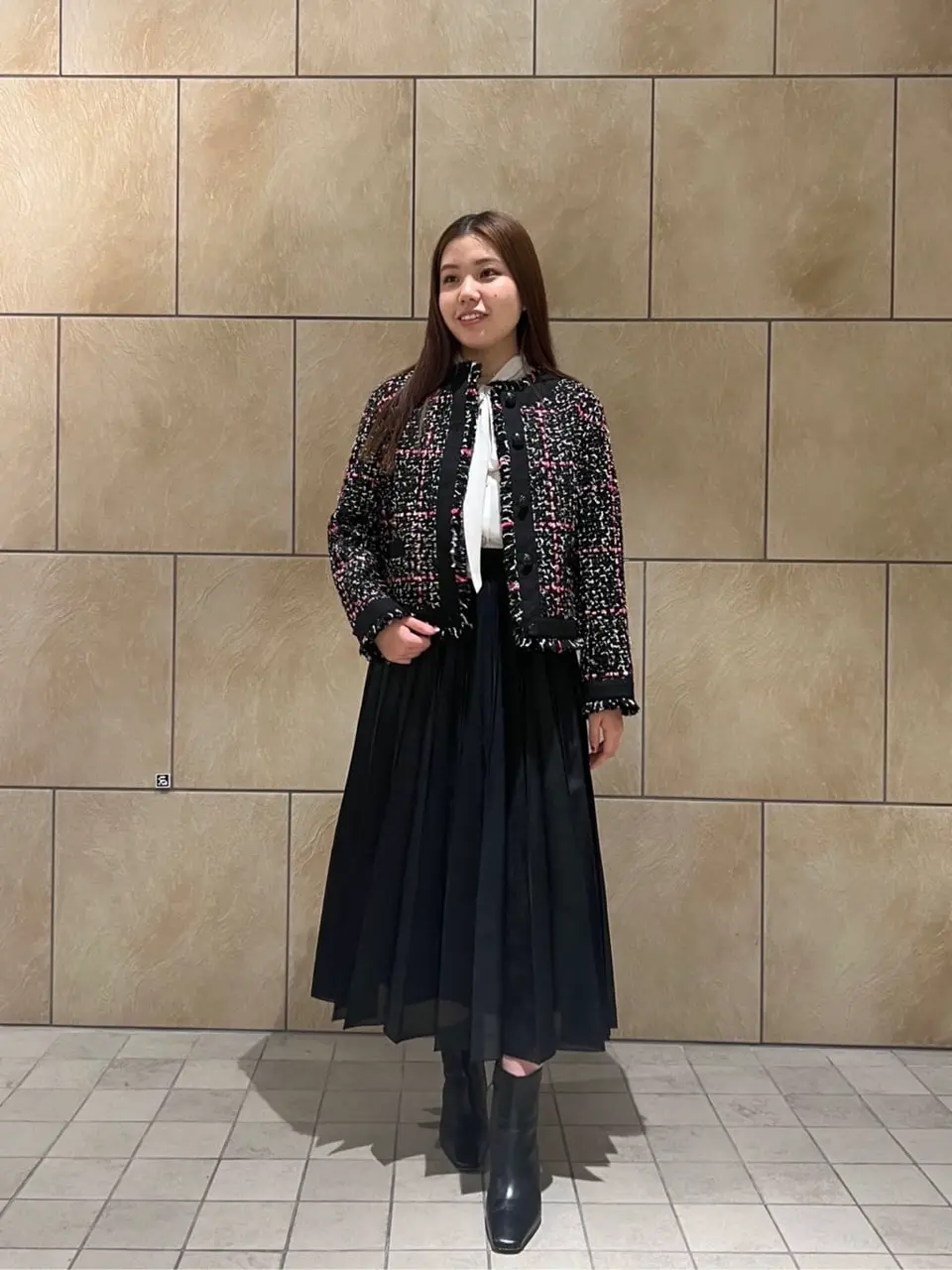 GRACE CONTINENTAL The Banquet 赤坂 梨来 コーディネート画像