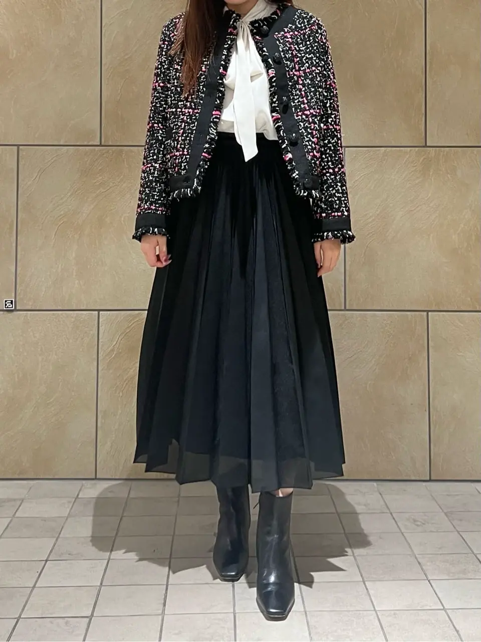 GRACE CONTINENTAL The Banquet 赤坂 梨来 コーディネート画像