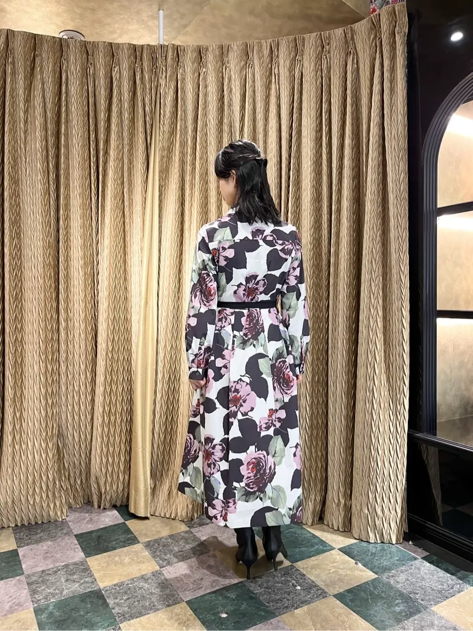 GRACE CONTINENTAL The Banquet yuri コーディネート画像