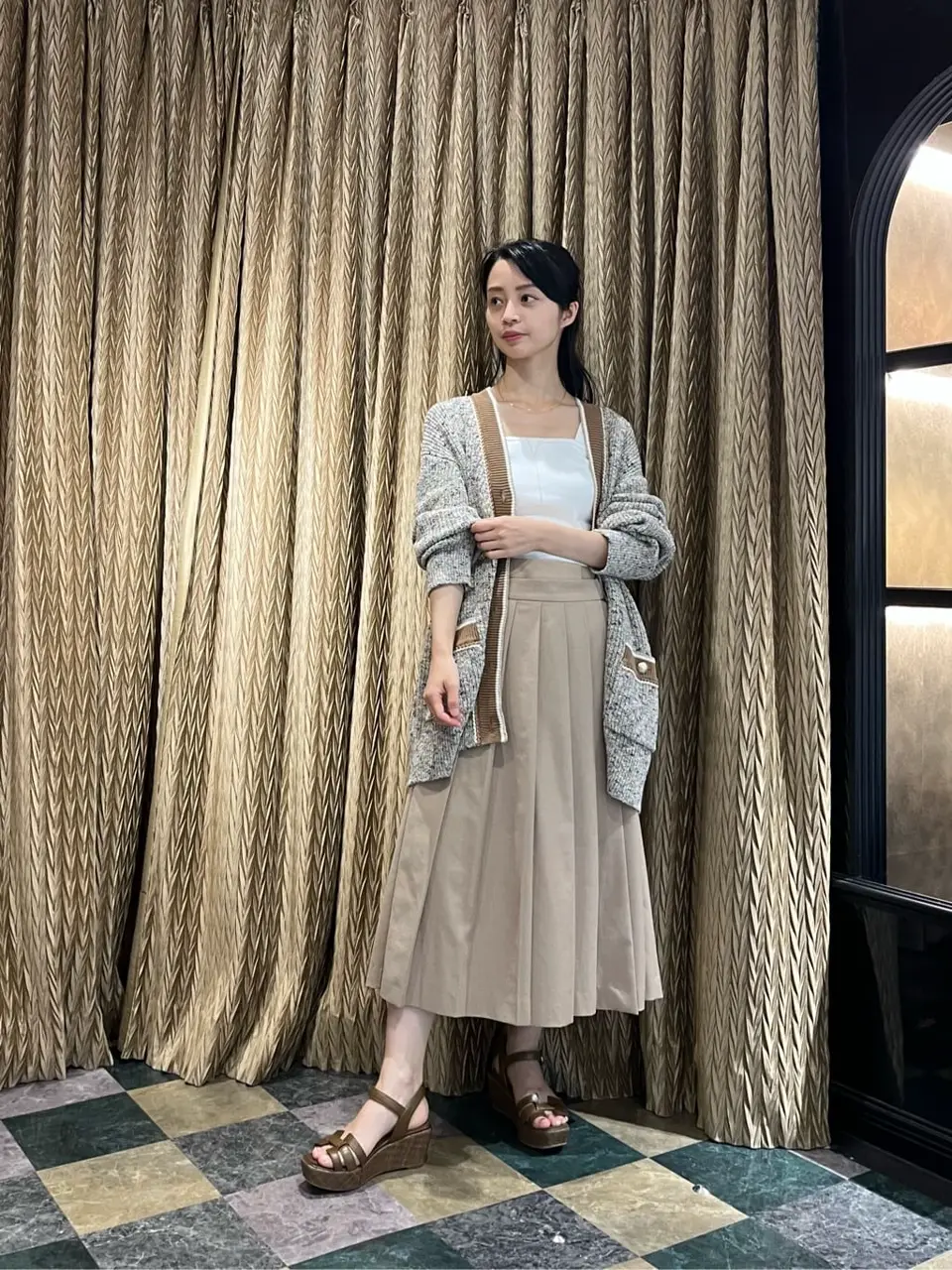 GRACE CONTINENTAL The Banquet yuri コーディネート画像