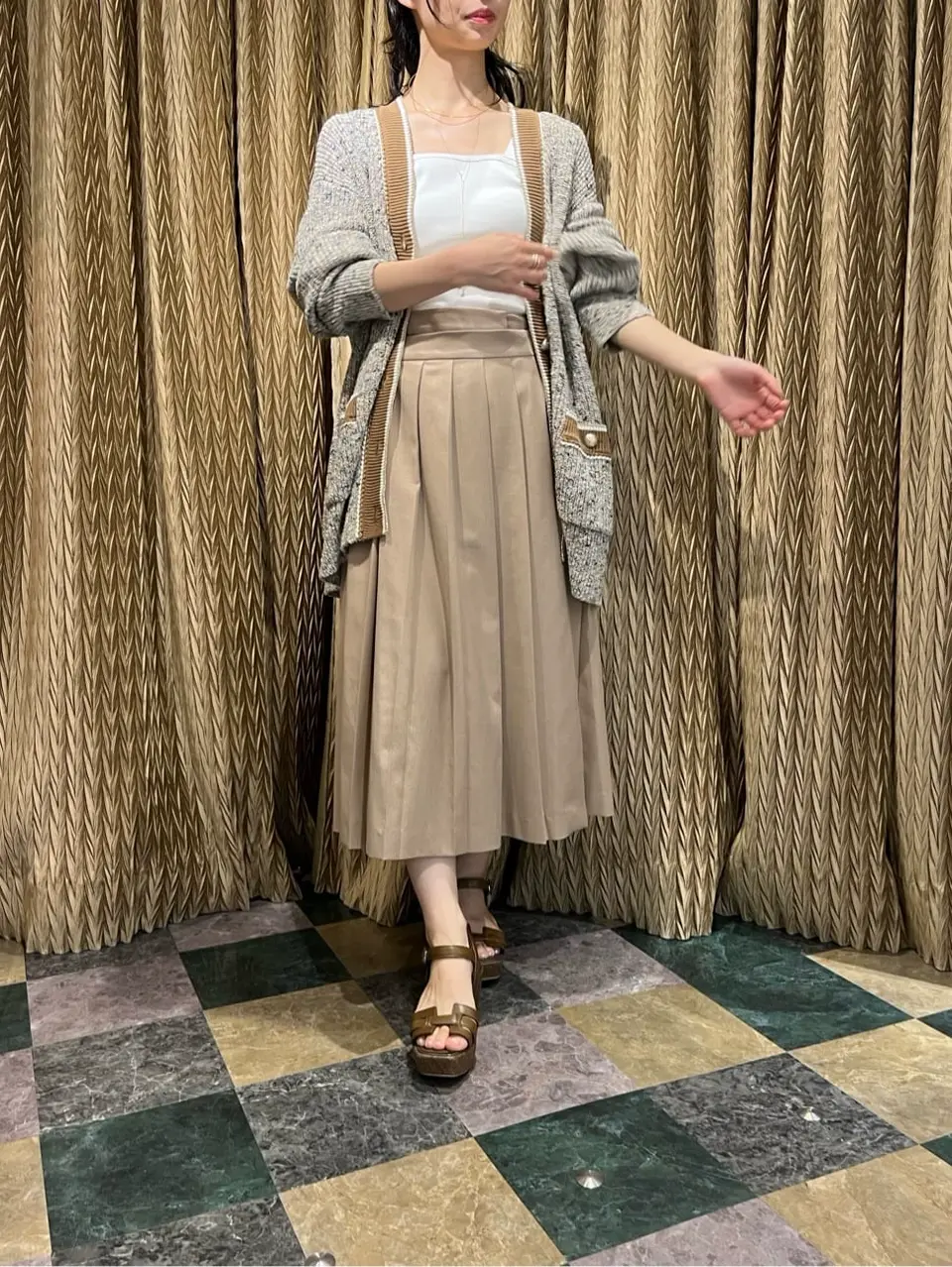 GRACE CONTINENTAL The Banquet yuri コーディネート画像