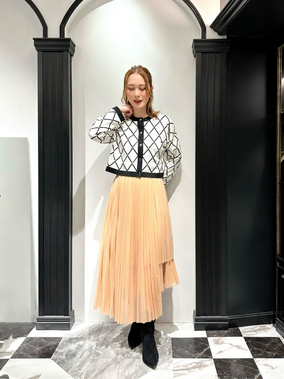 GRACE CONTINENTAL The Banquet Kogane. コーディネート画像