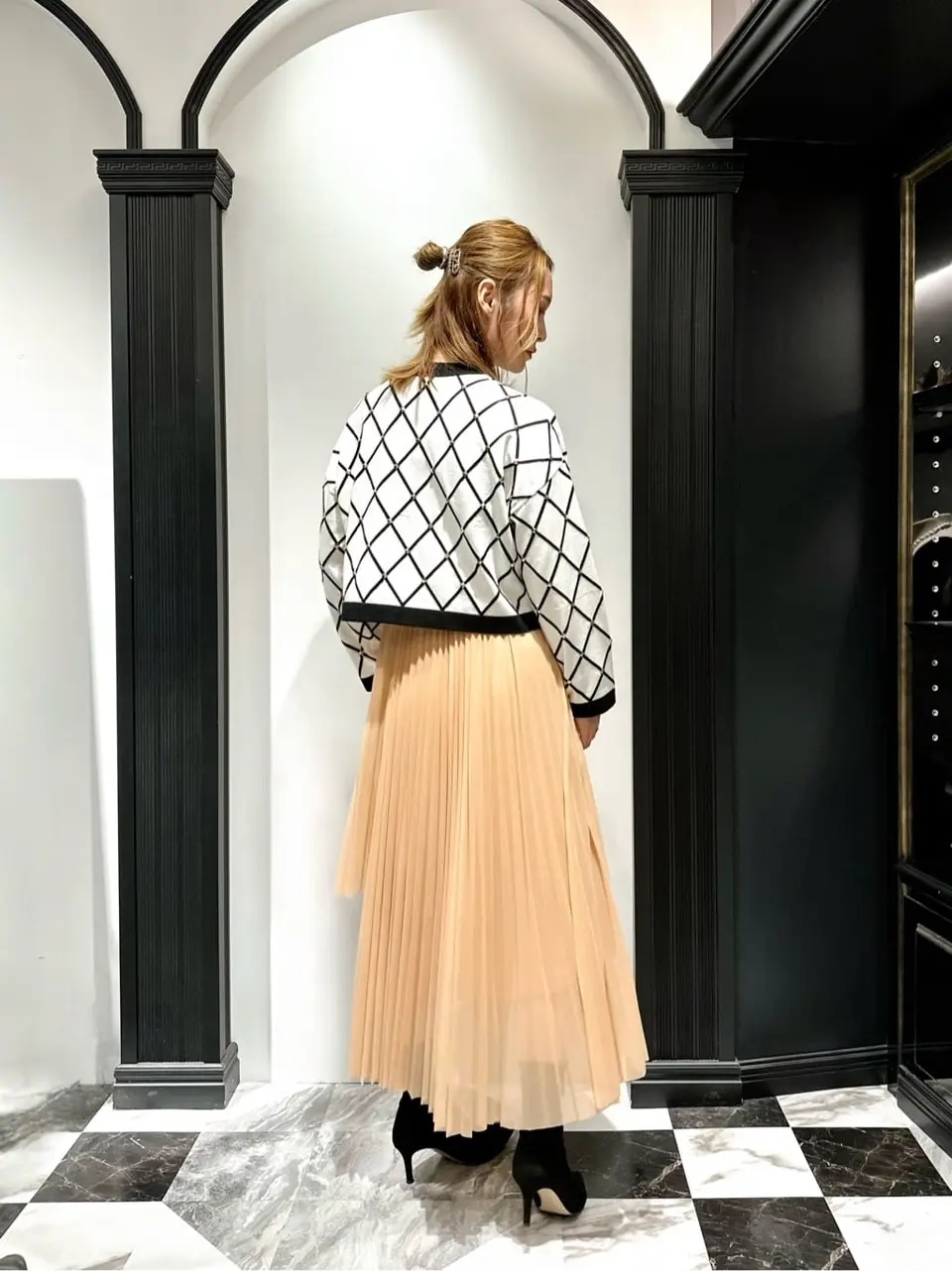 GRACE CONTINENTAL The Banquet Kogane. コーディネート画像