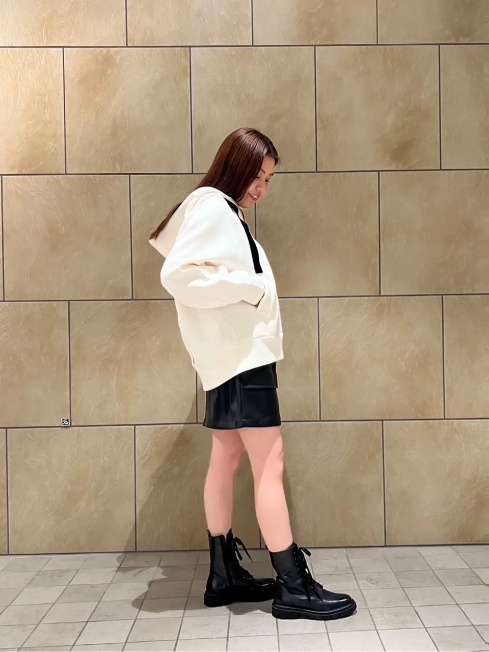 GRACE CONTINENTAL The Banquet 赤坂 梨来 コーディネート画像