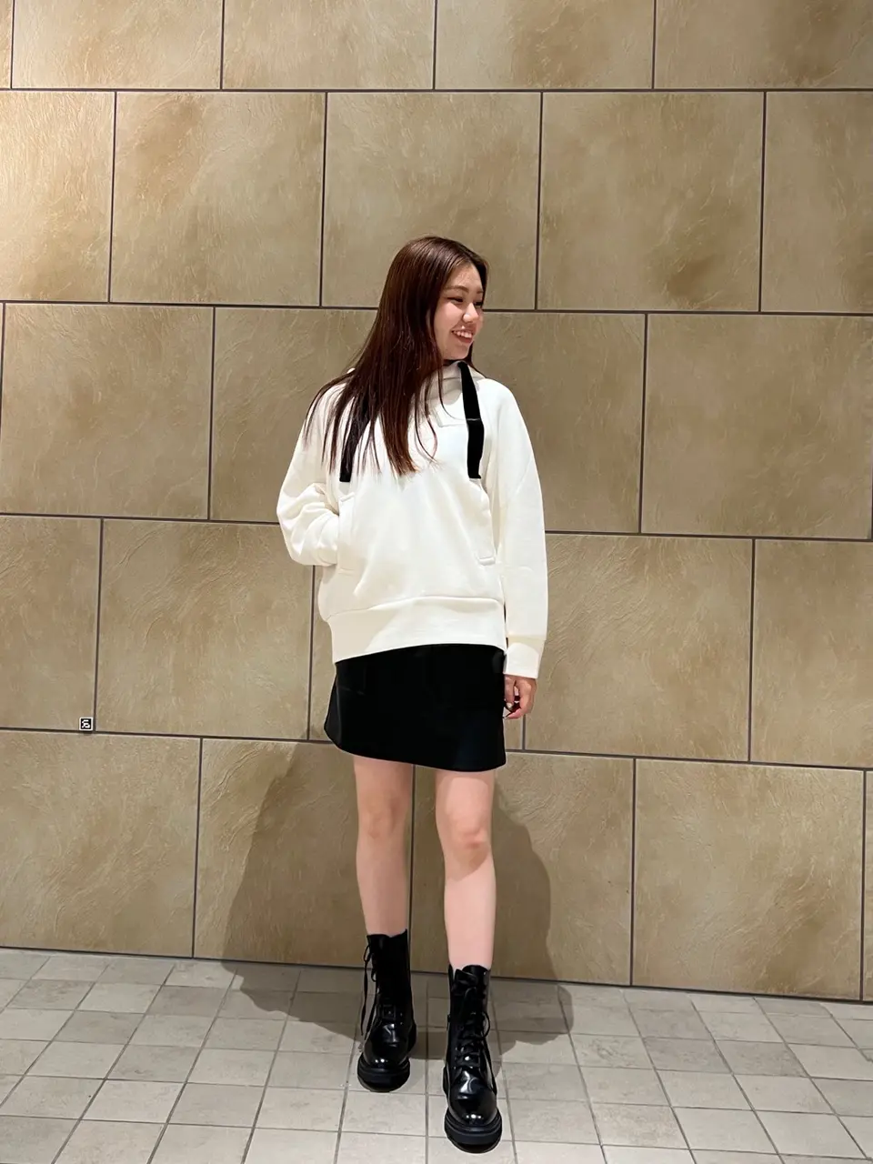 GRACE CONTINENTAL The Banquet 赤坂 梨来 コーディネート画像