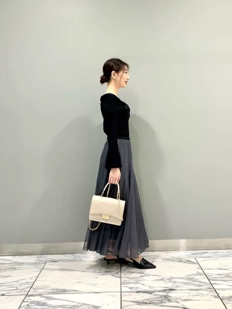 GRACE CONTINENTAL The Banquet eri コーディネート画像