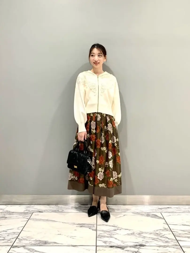 GRACE CONTINENTAL The Banquet eri コーディネート画像