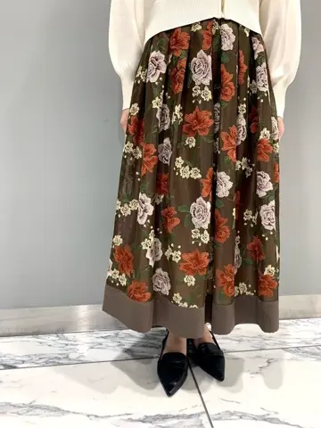 GRACE CONTINENTAL The Banquet eri コーディネート画像