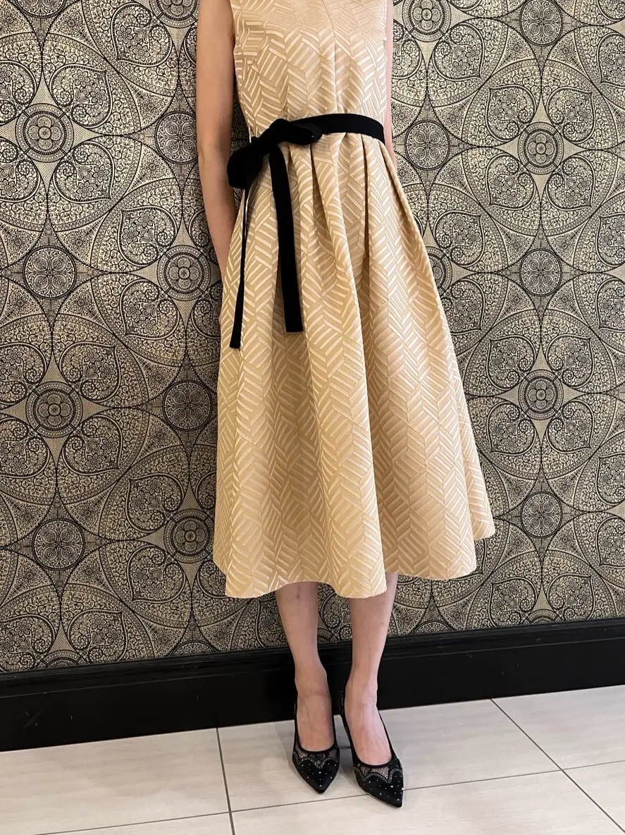 GRACE CONTINENTAL The Banquet 亀田 未希 コーディネート画像