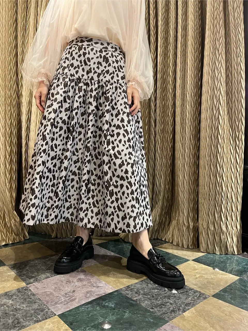 GRACE CONTINENTAL The Banquet yuri コーディネート画像