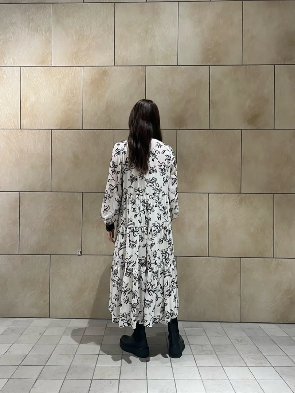 GRACE CONTINENTAL The Banquet 赤坂 梨来 コーディネート画像