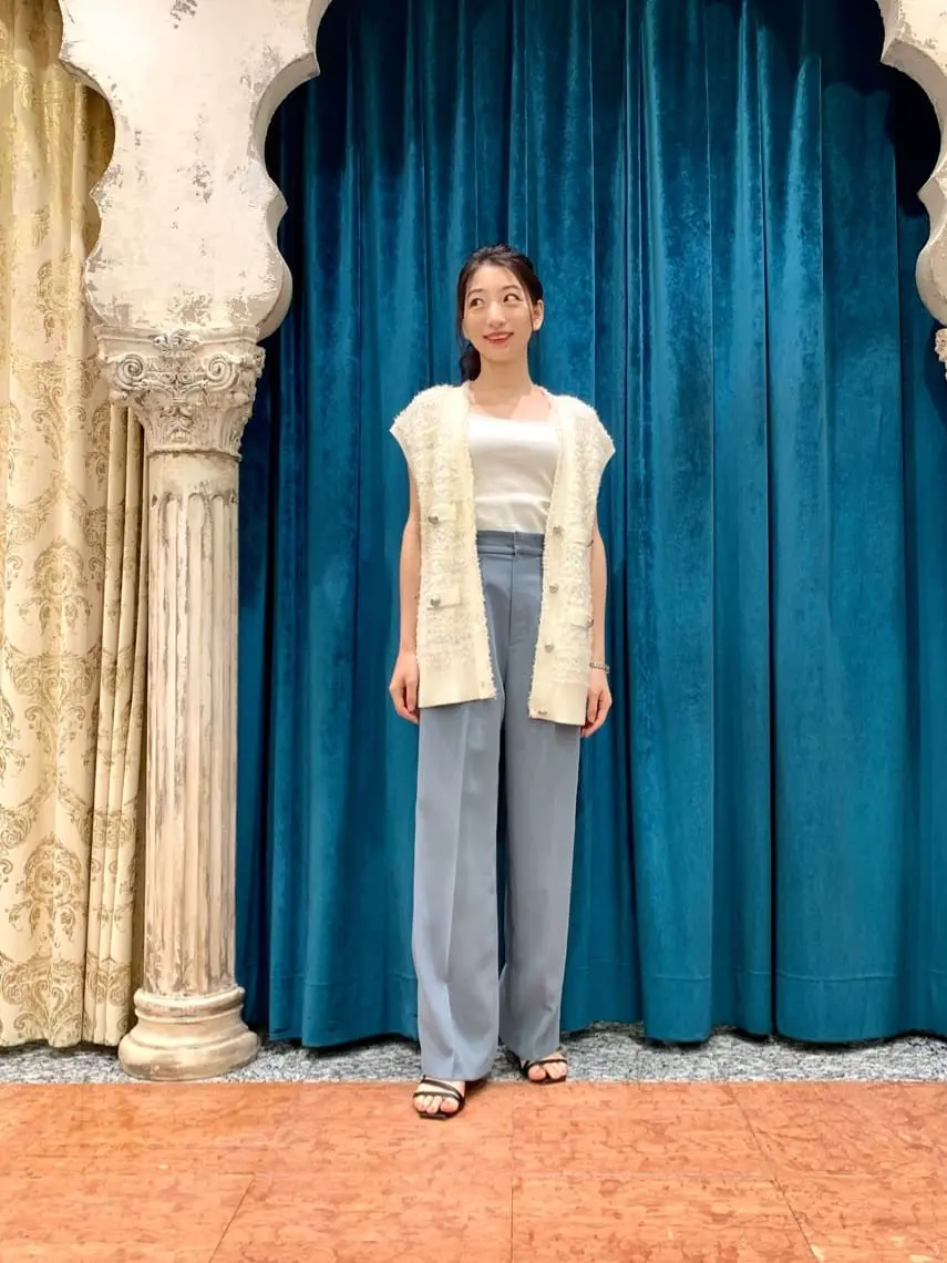 GRACE CONTINENTAL The Banquet eri コーディネート画像