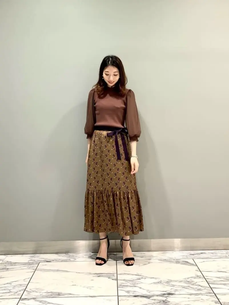 GRACE CONTINENTAL The Banquet eri コーディネート画像