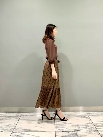 GRACE CONTINENTAL The Banquet eri コーディネート画像