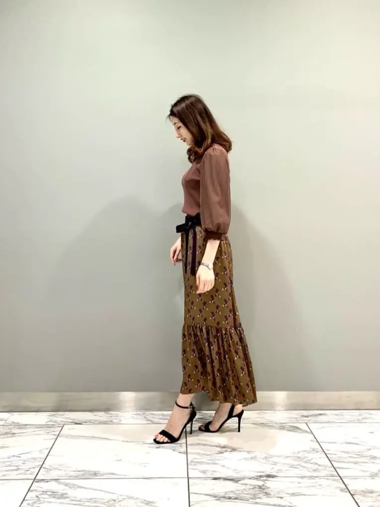 GRACE CONTINENTAL The Banquet eri コーディネート画像