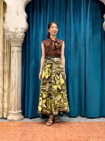 GRACE CONTINENTAL The Banquet eri コーディネート画像