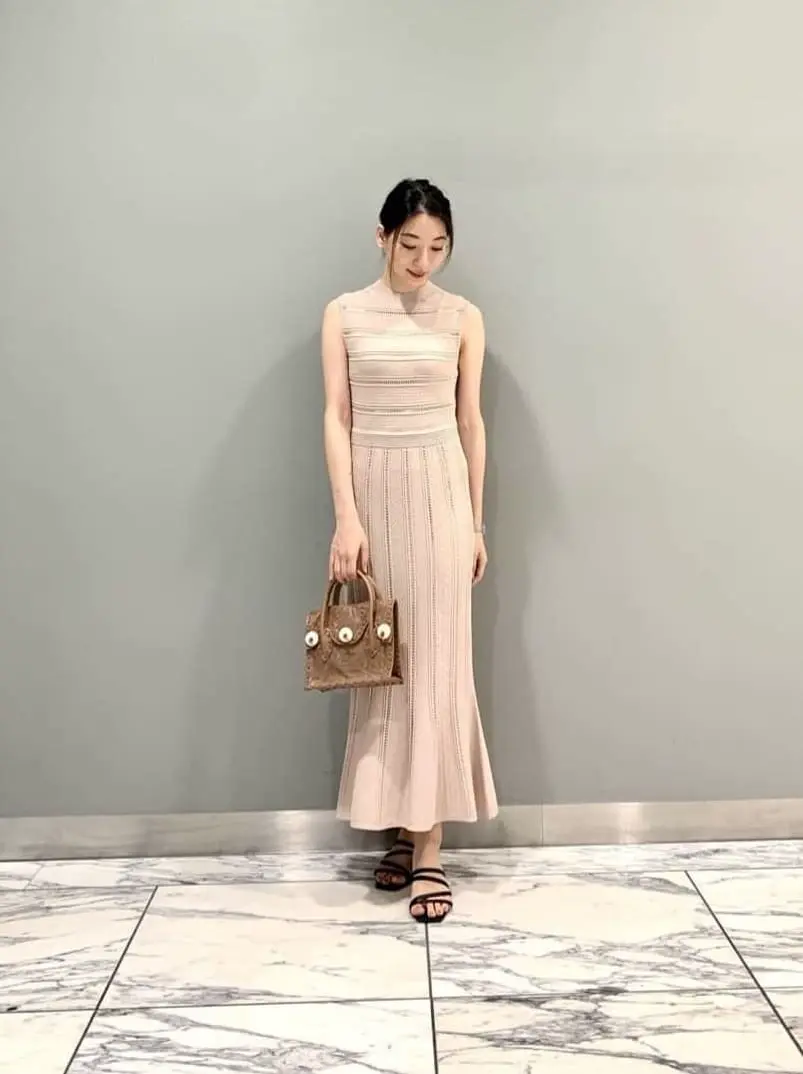 GRACE CONTINENTAL The Banquet eri コーディネート画像