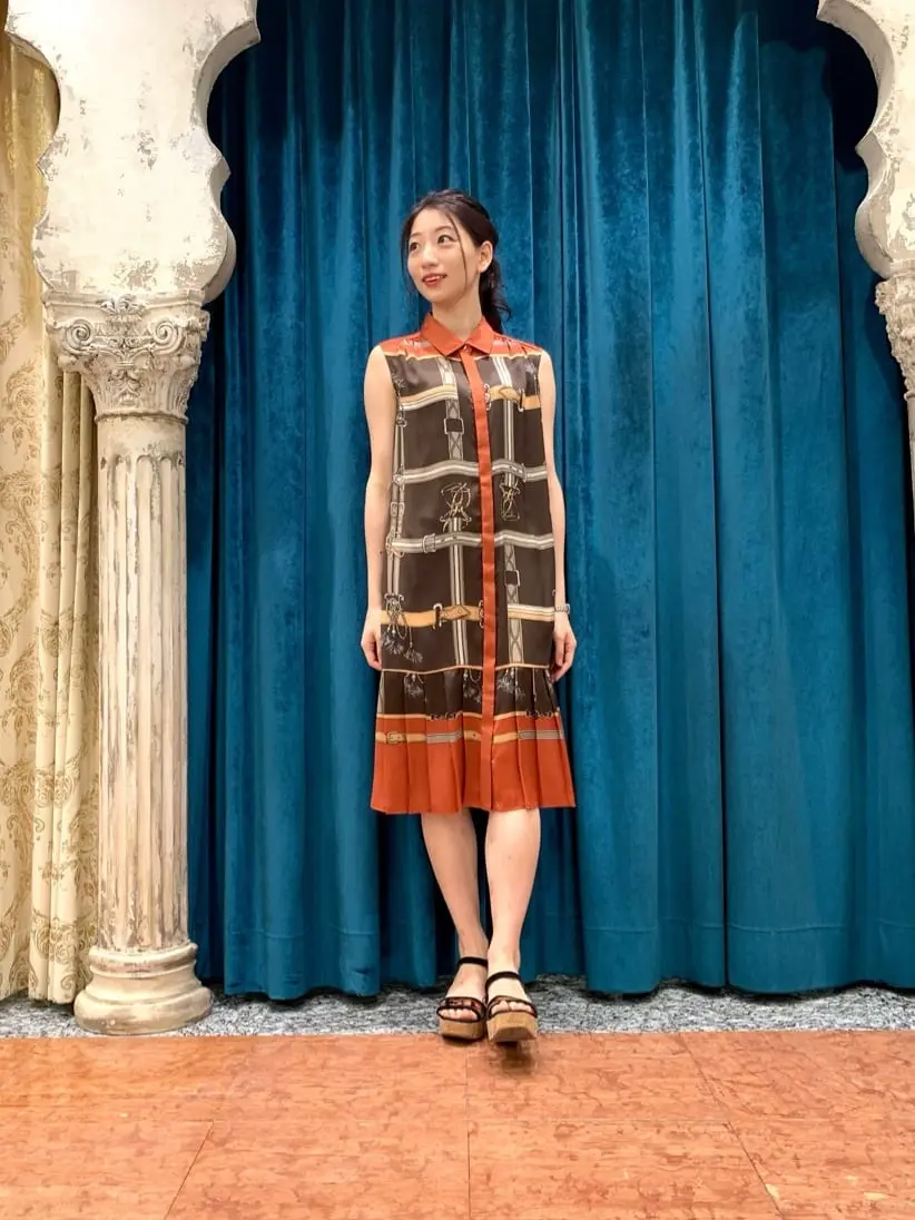 GRACE CONTINENTAL The Banquet eri コーディネート画像