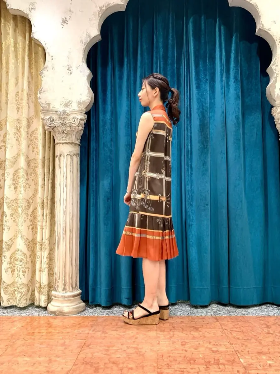 GRACE CONTINENTAL The Banquet eri コーディネート画像