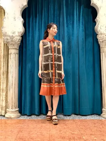 GRACE CONTINENTAL The Banquet eri コーディネート画像