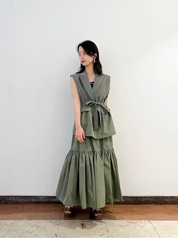 GRACE CONTINENTAL The Banquet yuri コーディネート画像