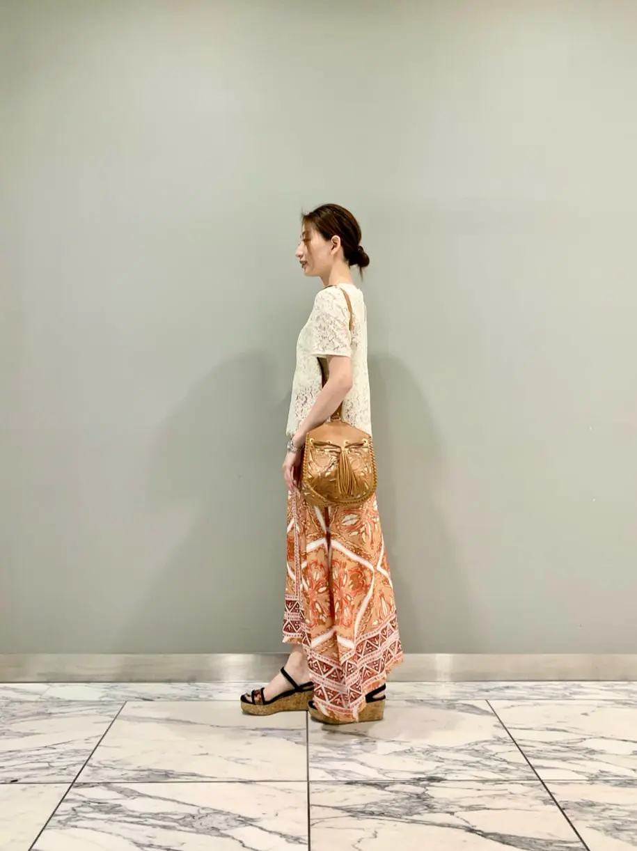 GRACE CONTINENTAL The Banquet eri コーディネート画像