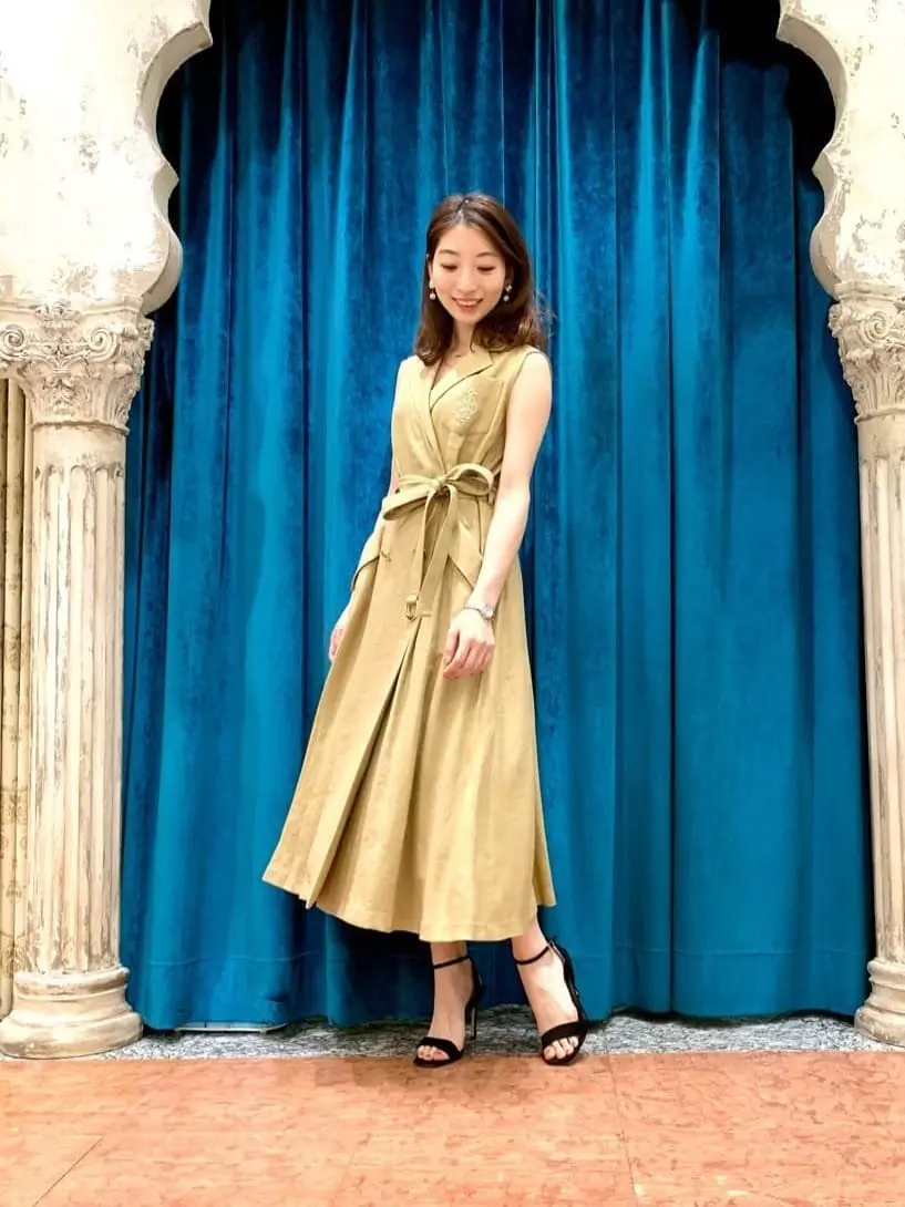 GRACE CONTINENTAL The Banquet eri コーディネート画像