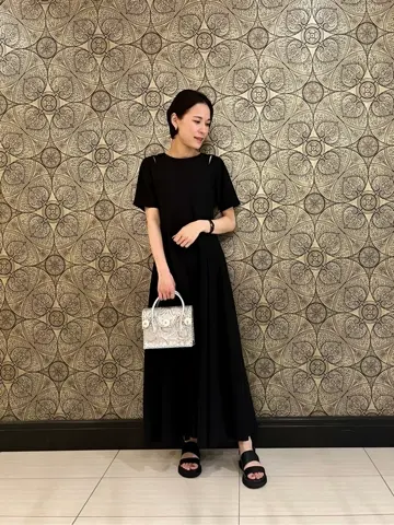 GRACE CONTINENTAL The Banquet 亀田 未希 コーディネート画像