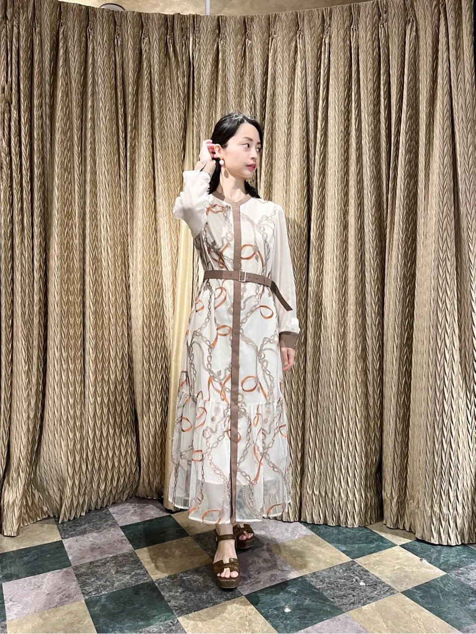 GRACE CONTINENTAL The Banquet yuri コーディネート画像