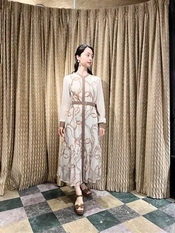 GRACE CONTINENTAL The Banquet yuri コーディネート画像