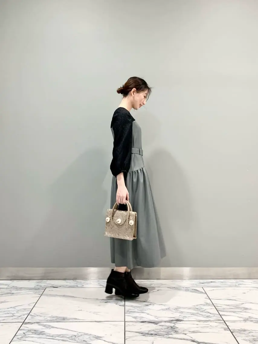 GRACE CONTINENTAL The Banquet eri コーディネート画像