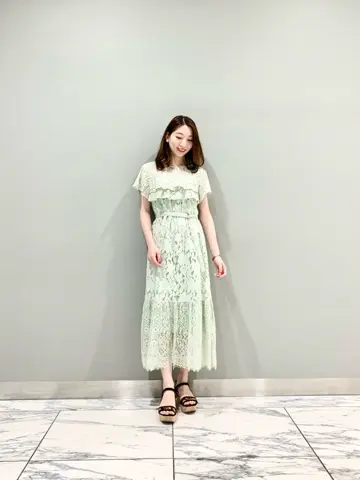 GRACE CONTINENTAL The Banquet eri コーディネート画像