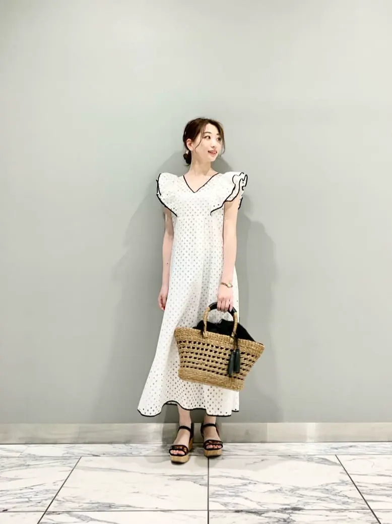 GRACE CONTINENTAL The Banquet eri コーディネート画像