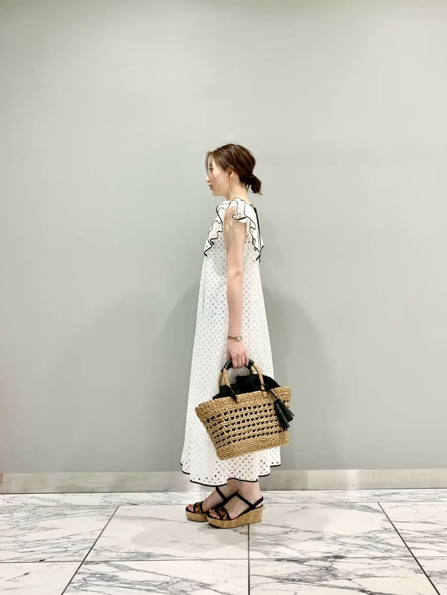 GRACE CONTINENTAL The Banquet eri コーディネート画像