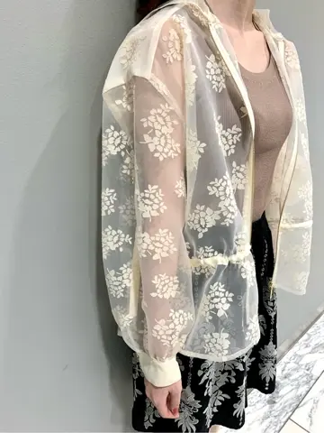 GRACE CONTINENTAL The Banquet eri コーディネート画像