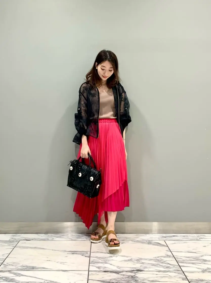 GRACE CONTINENTAL The Banquet eri コーディネート画像