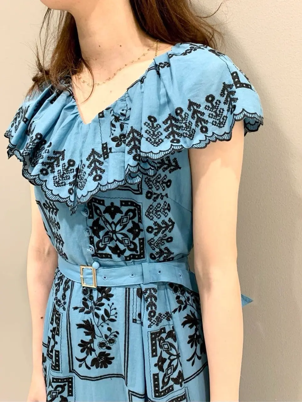 GRACE CONTINENTAL The Banquet eri コーディネート画像