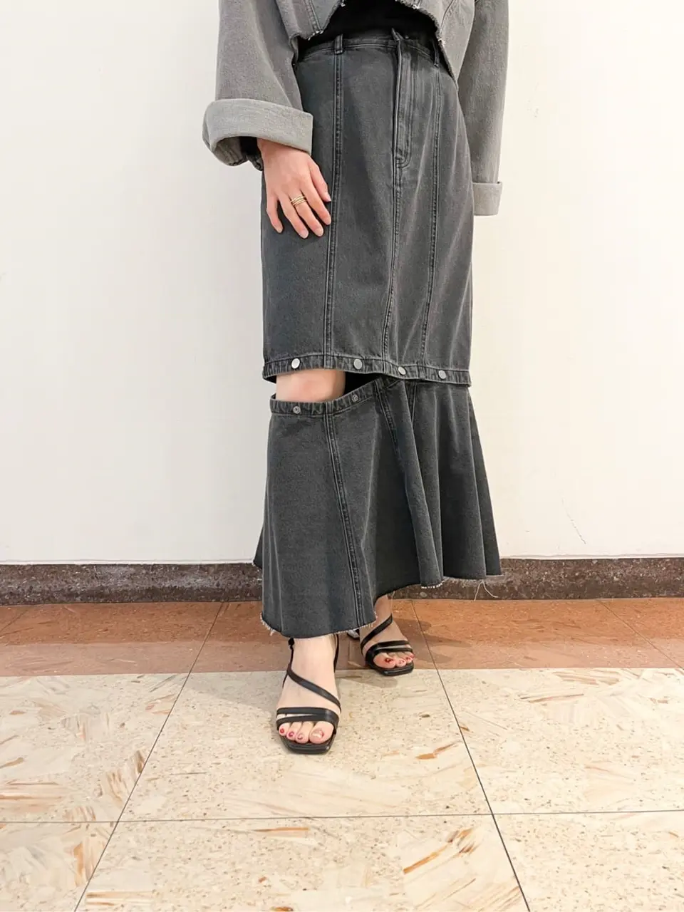 GRACE CONTINENTAL The Banquet yuri コーディネート画像