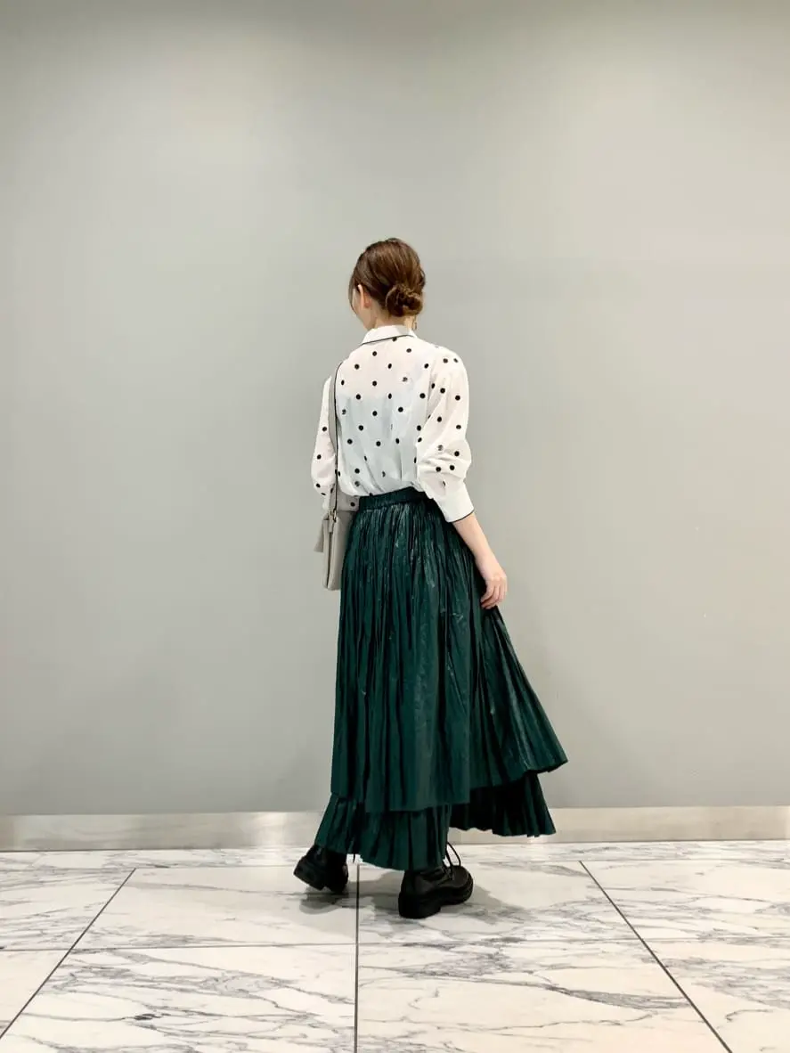 GRACE CONTINENTAL The Banquet eri コーディネート画像