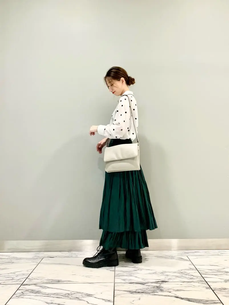 GRACE CONTINENTAL The Banquet eri コーディネート画像