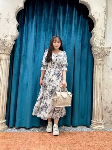 GRACE CONTINENTAL The Banquet 中根　里帆 コーディネート画像