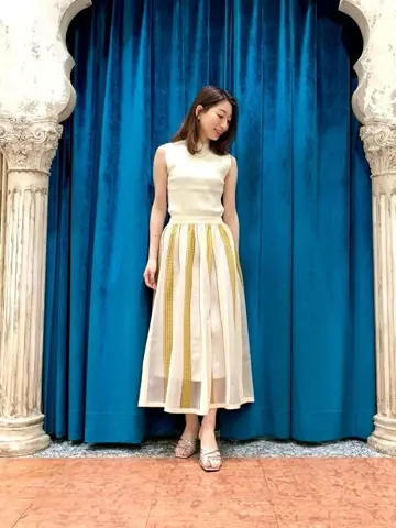 GRACE CONTINENTAL The Banquet eri コーディネート画像