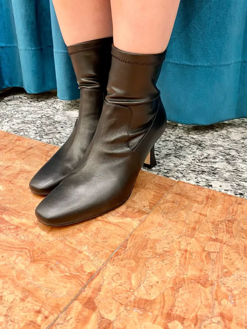 GRACE CONTINENTAL The Banquet 中根　里帆 コーディネート画像