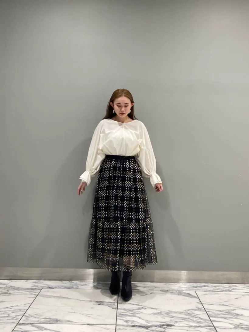  中根　里帆 コーディネート画像