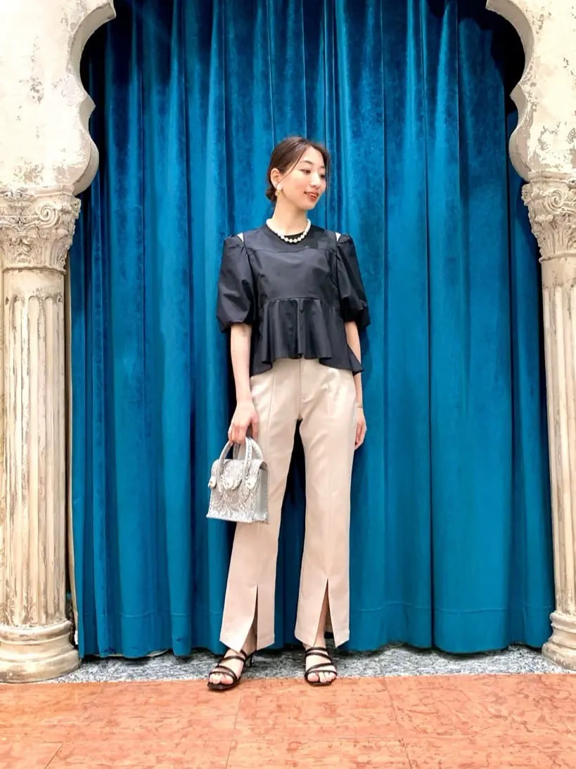 GRACE CONTINENTAL The Banquet eri コーディネート画像